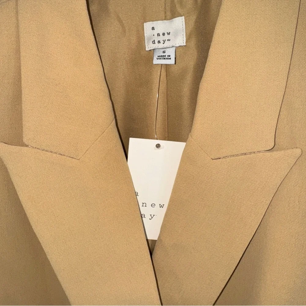 A New Day - Women's Signature Crepe Slim Fit Blazer - A New Da Tan
